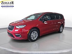 2026 Chrysler Pacifica SELECT Passenger Van