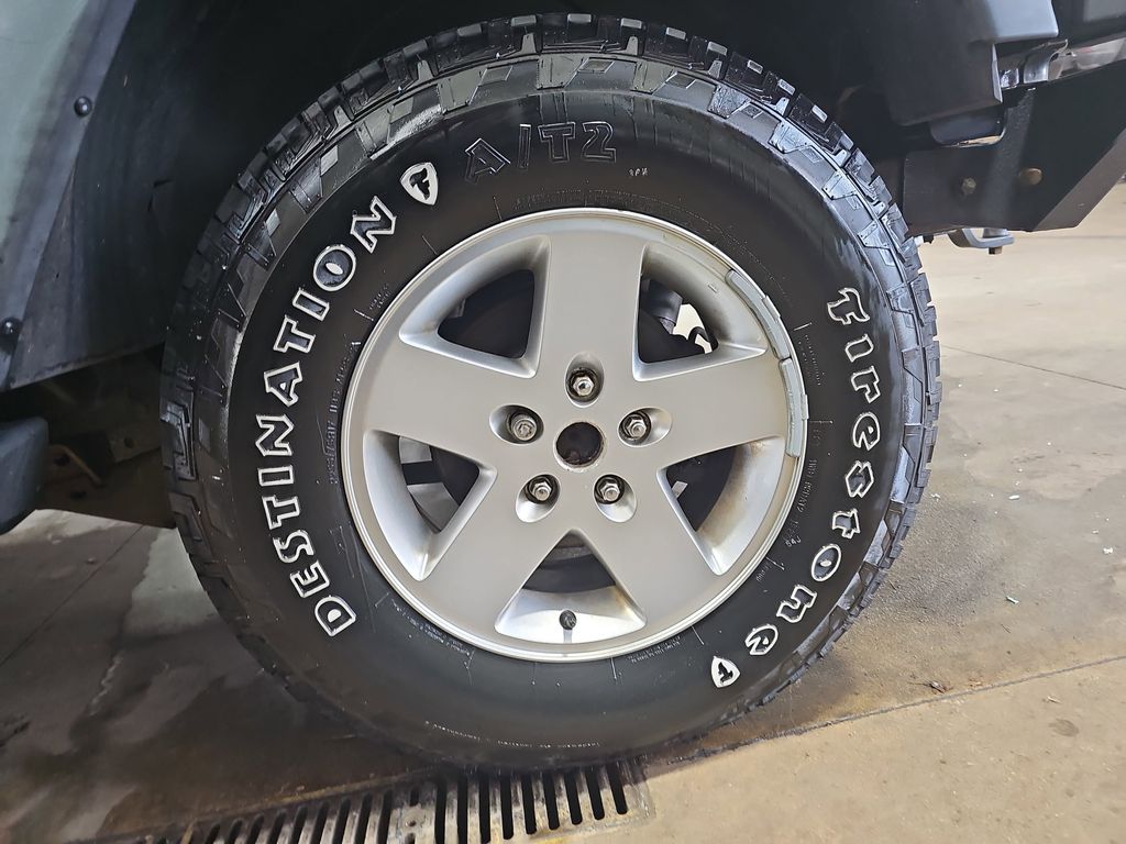 2011 JEEP WRANGLER - Image 26