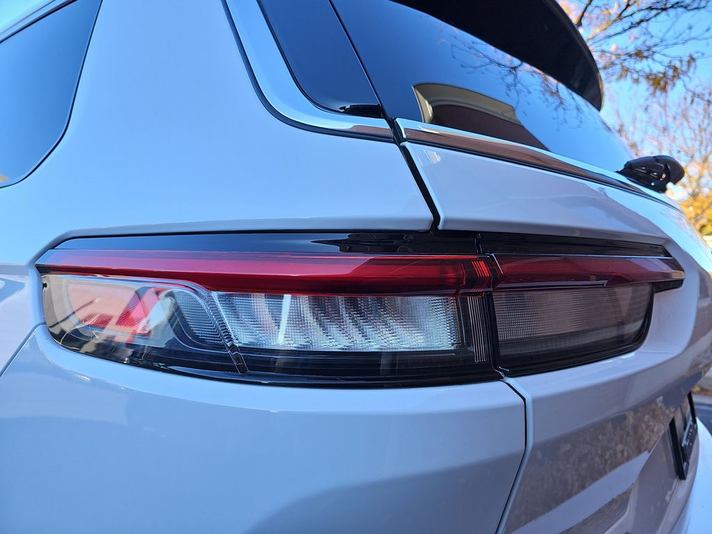 2022 JEEP GRAND CHEROKEE L - Image 34