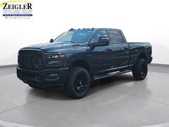 2025 Ram 2500 TRADESMAN CREW CAB 4X4 6'4 BOX Pickup