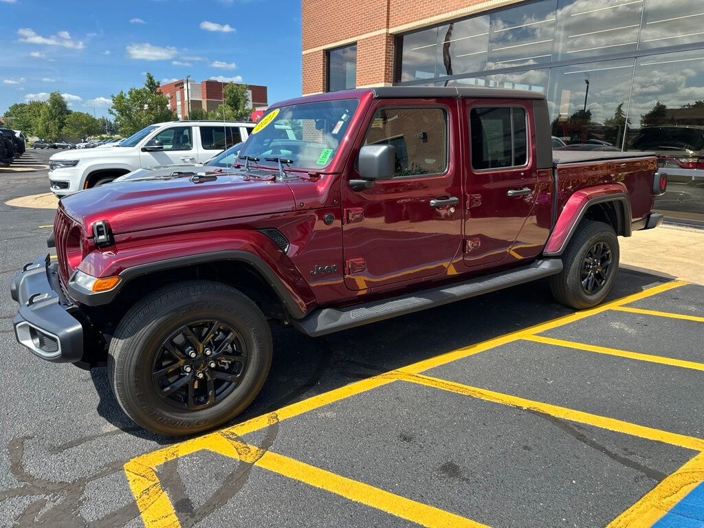 Used 2021 Jeep Gladiator Sport Truck Crew Cab