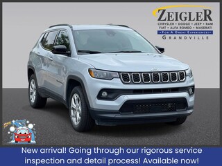 Used 2024 Jeep Compass Latitude SUV for sale in Grandville