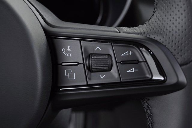 2024 ALFA ROMEO GIULIA (952) - Image 26