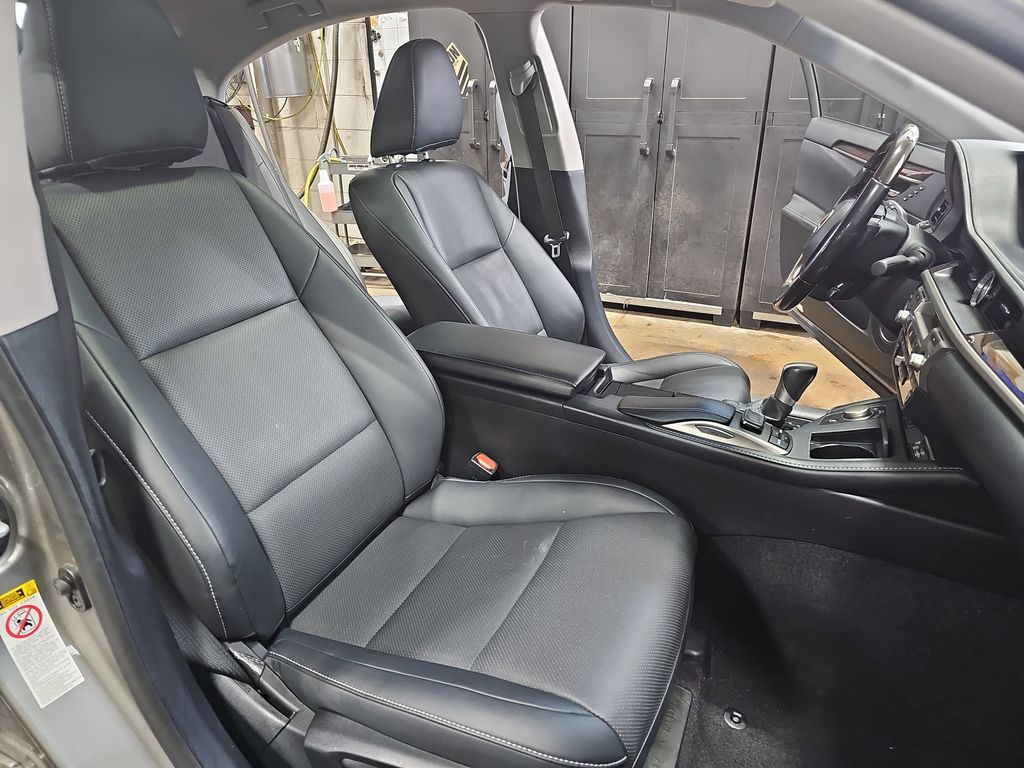 2016 LEXUS ES - Image 10