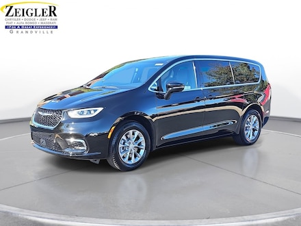 2026 Chrysler Pacifica SELECT AWD Passenger Van