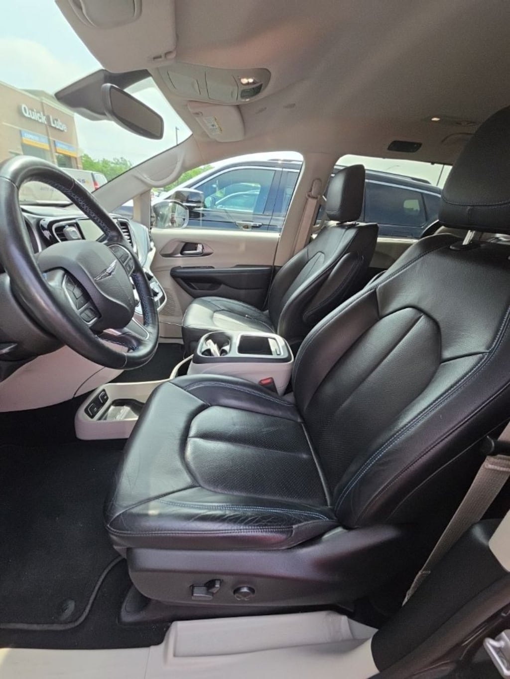 Certified 2021 Chrysler Pacifica Touring L Van Passenger Van