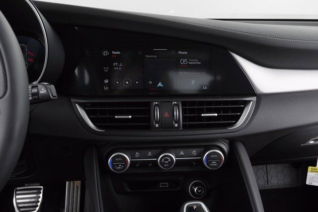 2024 ALFA ROMEO GIULIA (952) - Image 32