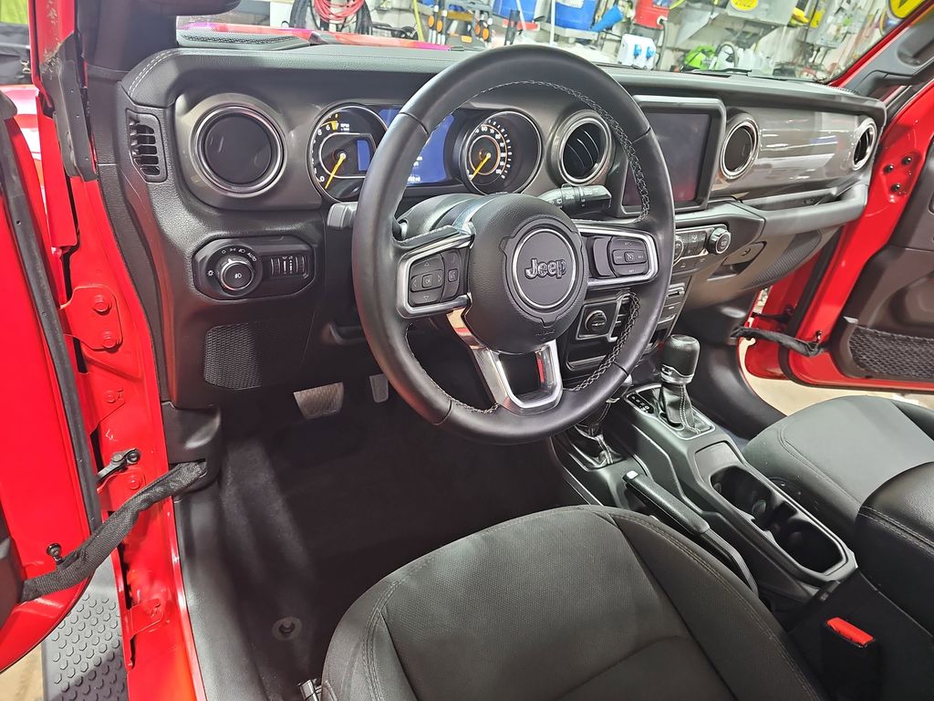 2022 JEEP WRANGLER - Image 15
