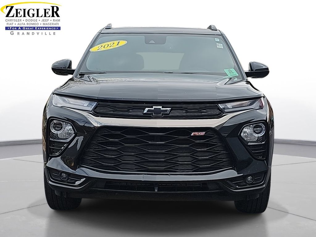 2021 Chevrolet Trailblazer RS photo 2