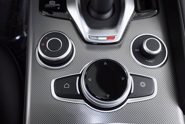 2024 ALFA ROMEO GIULIA (952) - Image 31