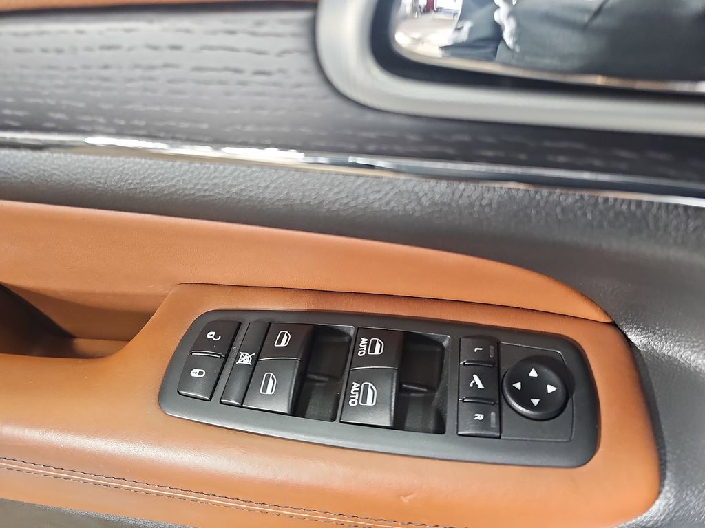 2019 JEEP GRAND CHEROKEE - Image 28