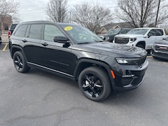 Used 2023 Jeep Grand Cherokee Limited SUV in Grandville, MI