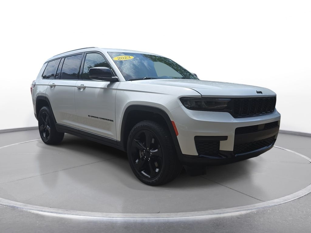 Used 2023 Jeep Grand Cherokee L Altitude SUV