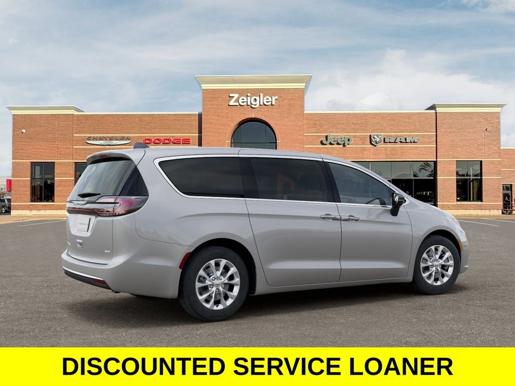 New 2026 Chrysler Pacifica SELECT AWD Passenger Van