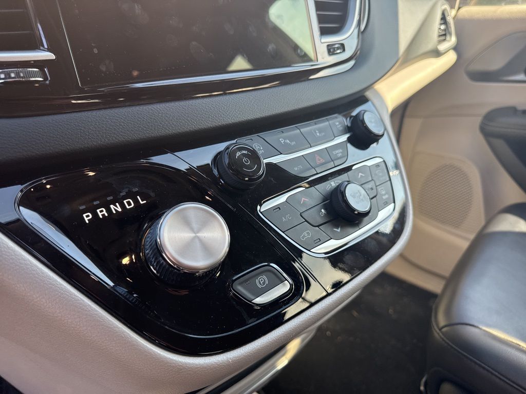 2024 CHRYSLER PACIFICA - Image 13