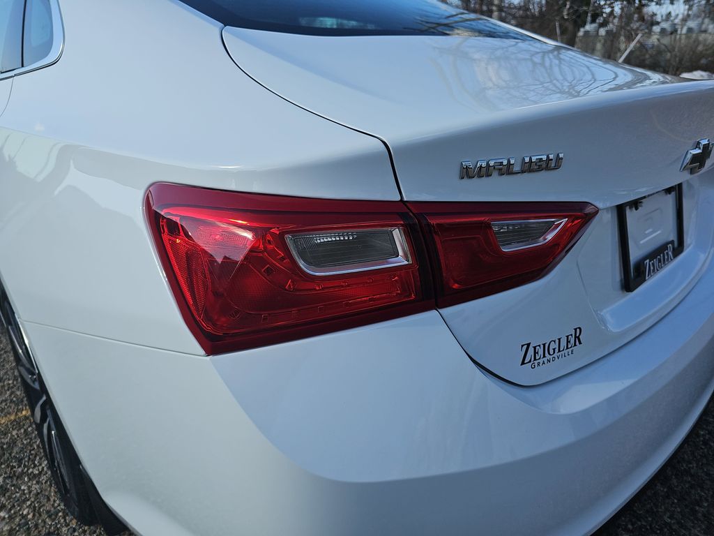 2018 CHEVROLET MALIBU - Image 33