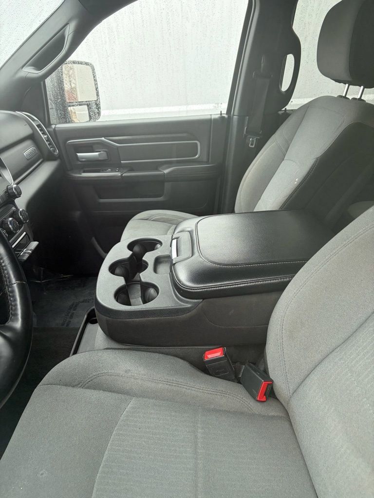 2024 RAM 2500 - Image 4