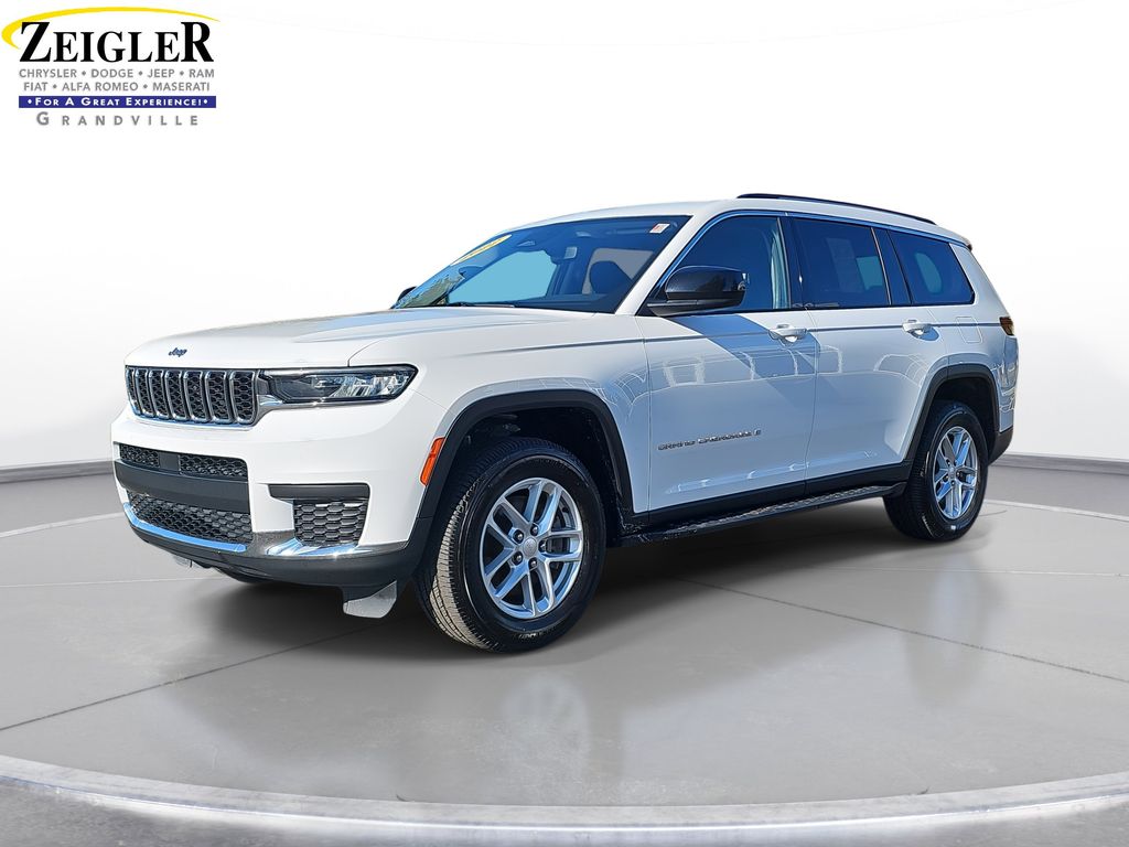 2022 Jeep Grand Cherokee L Laredo's photo