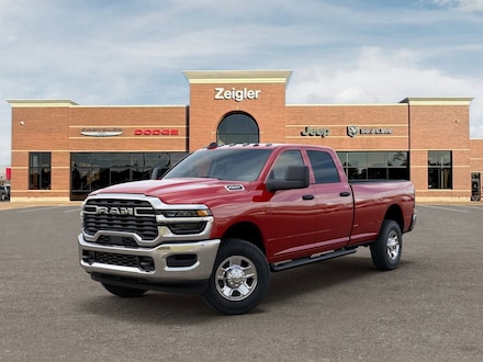 2026 Ram 2500 TRADESMAN CREW CAB 4X4 8' BOX Pickup