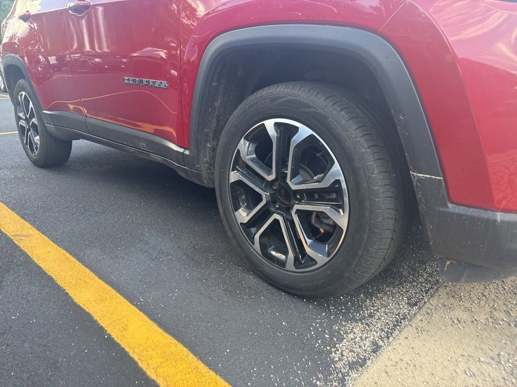 2023 Jeep Compass Limited photo 4