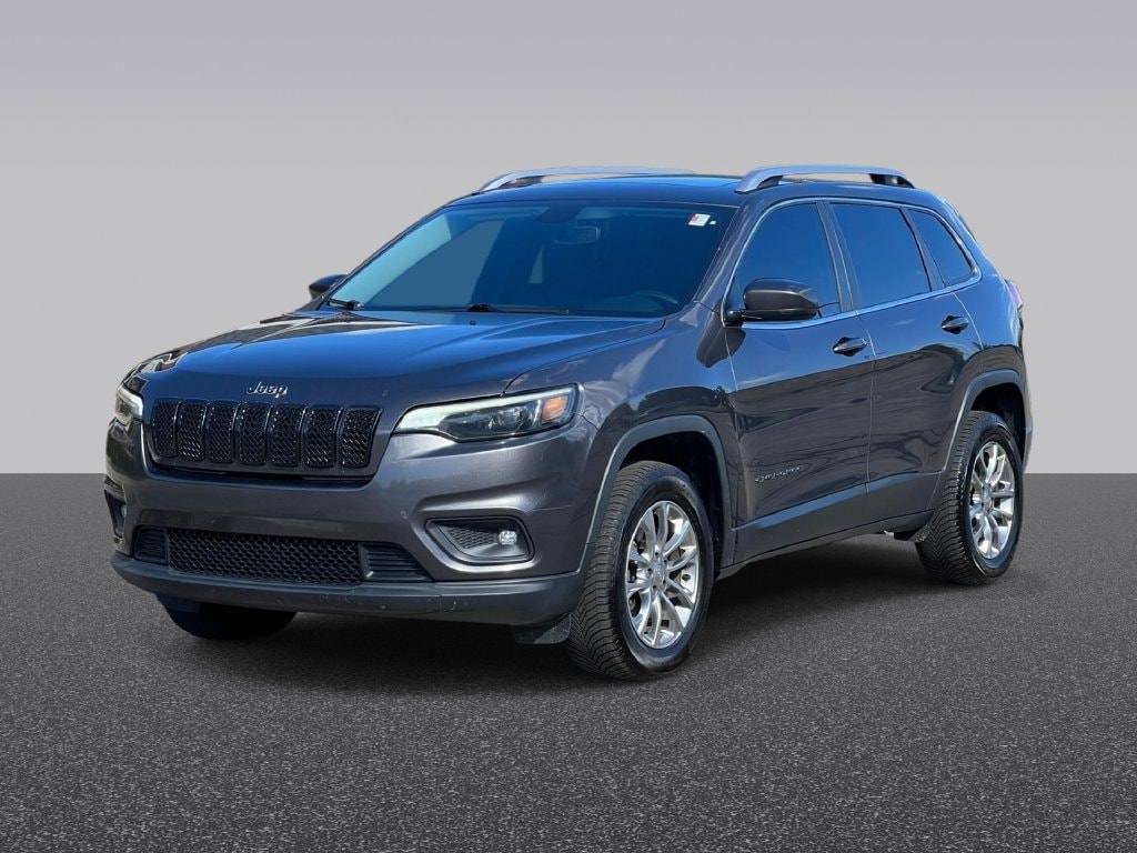 Used 2019 Jeep Cherokee Latitude Plus with VIN 1C4PJMLX8KD223670 for sale in Grandville, MI