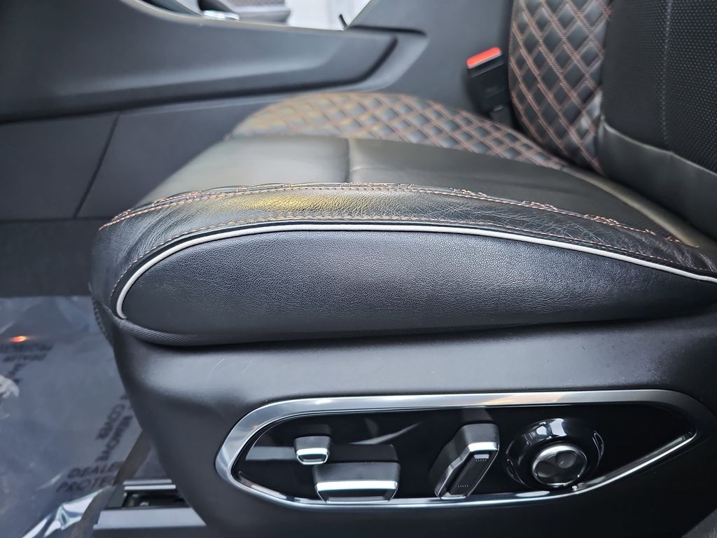 2022 JEEP GRAND CHEROKEE - Image 26