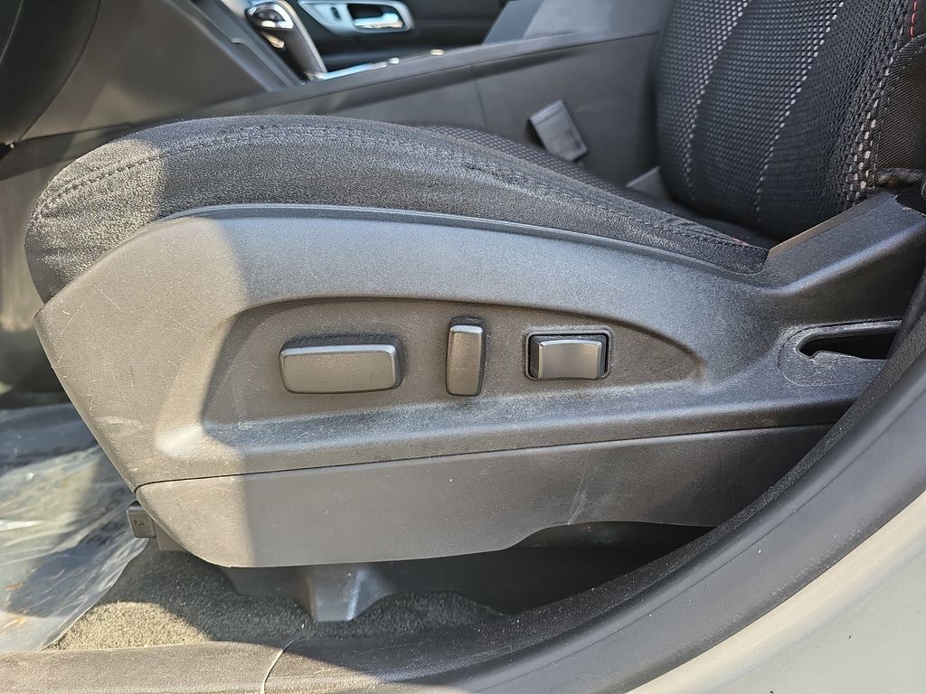 2013 GMC TERRAIN - Image 25