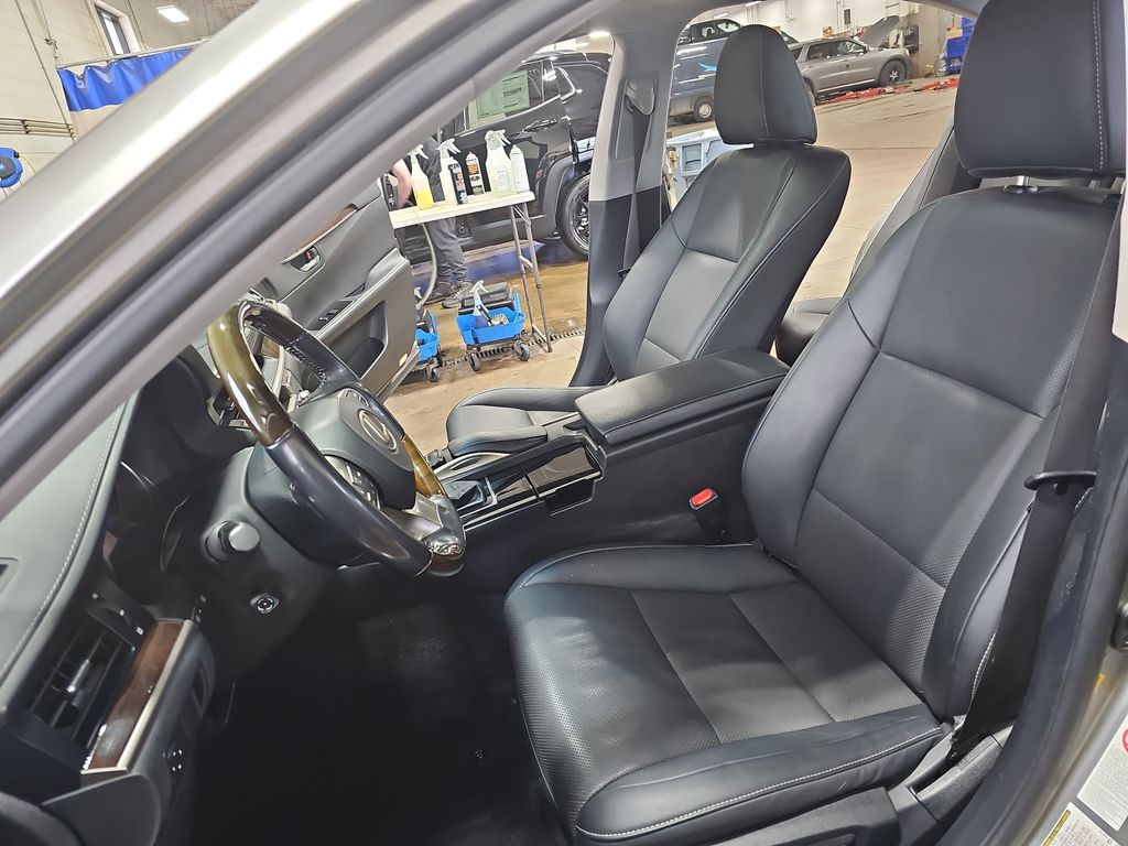 2016 LEXUS ES - Image 14