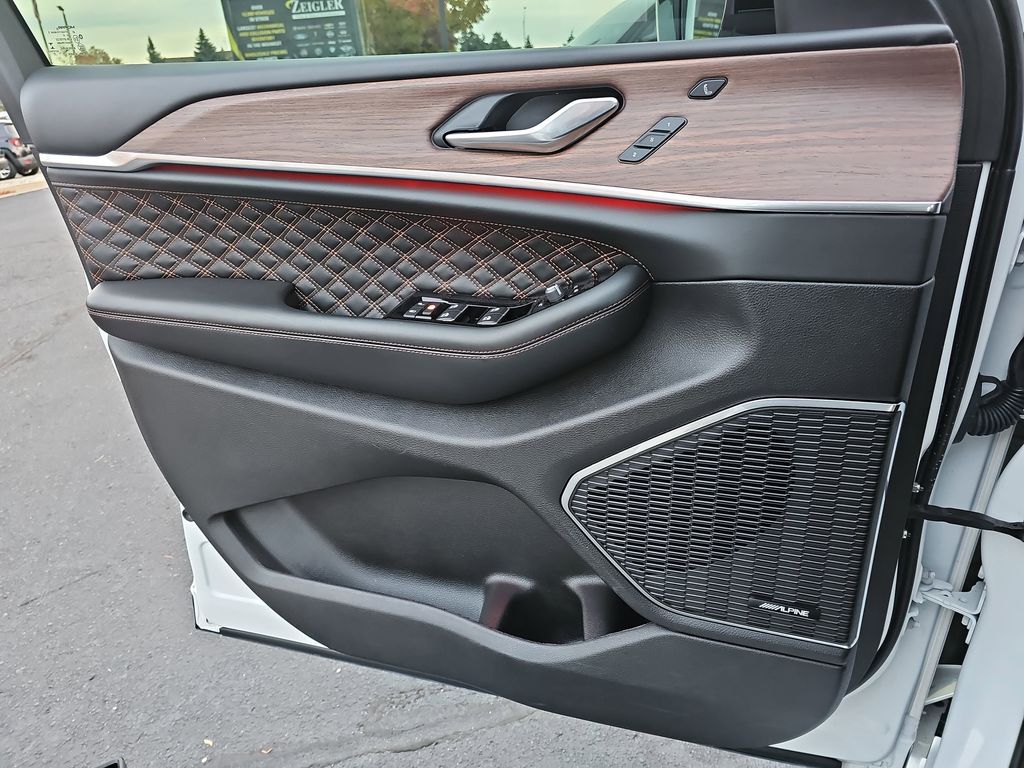 2022 JEEP GRAND CHEROKEE - Image 24