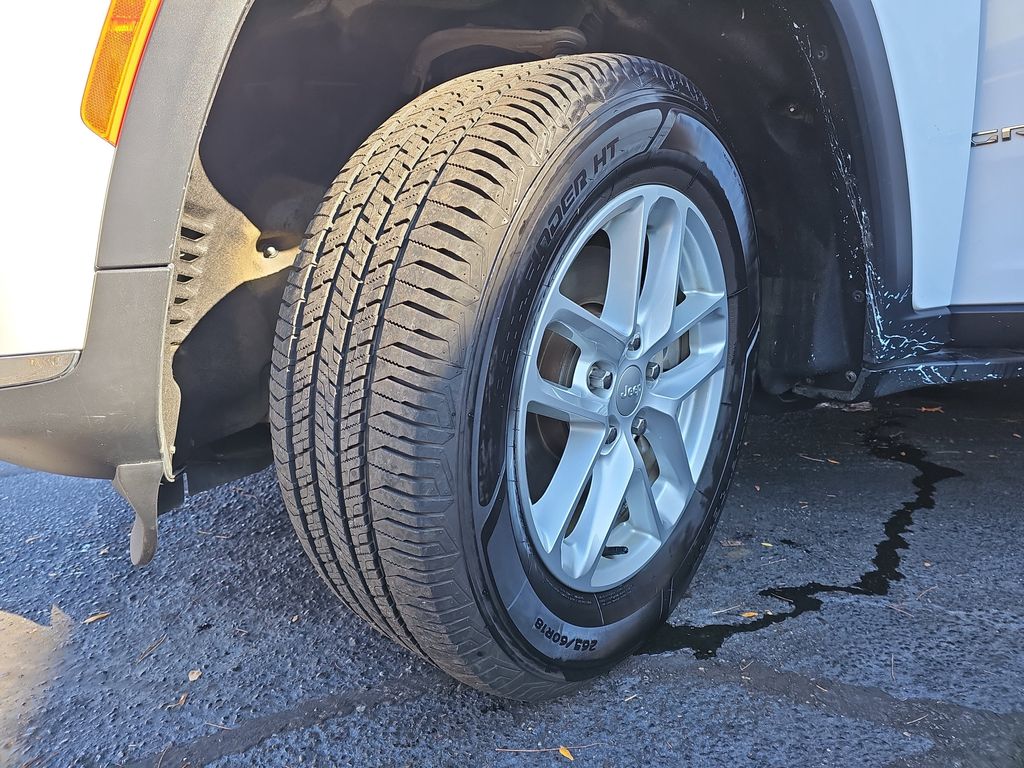 2022 JEEP GRAND CHEROKEE L - Image 32