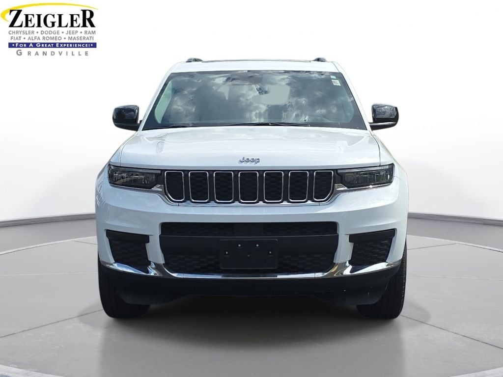 Used 2023 Jeep Grand Cherokee L Laredo SUV