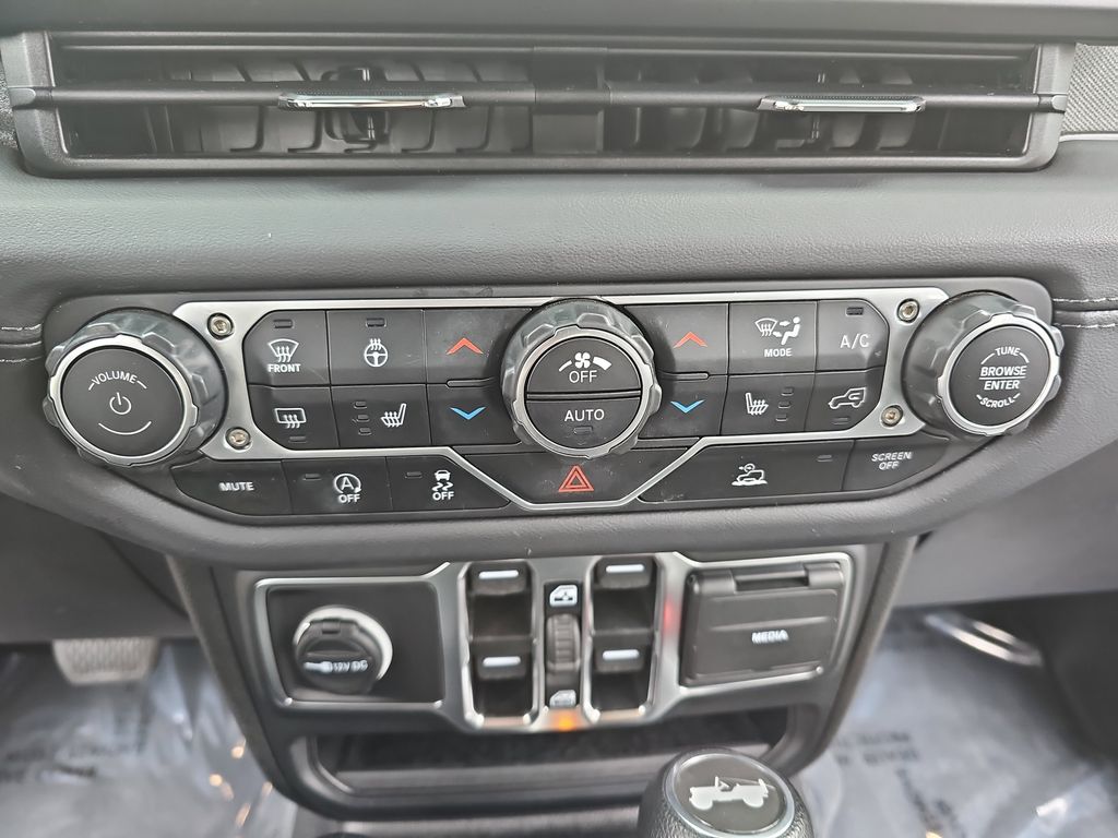 2024 JEEP WRANGLER - Image 20