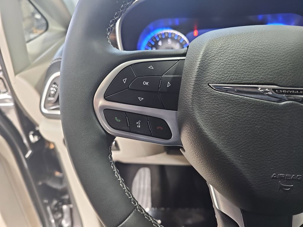 2023 CHRYSLER PACIFICA - Image 20