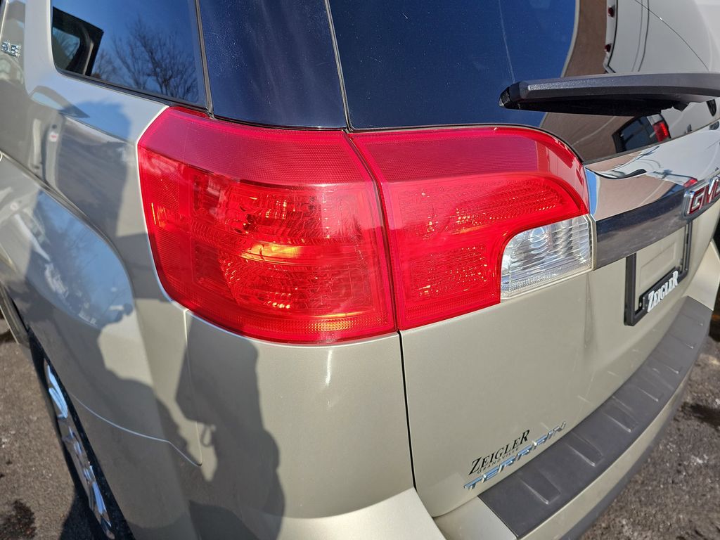 2013 GMC TERRAIN - Image 30