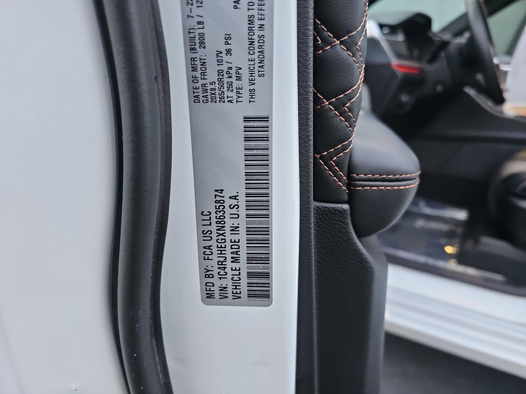 2022 JEEP GRAND CHEROKEE - Image 34