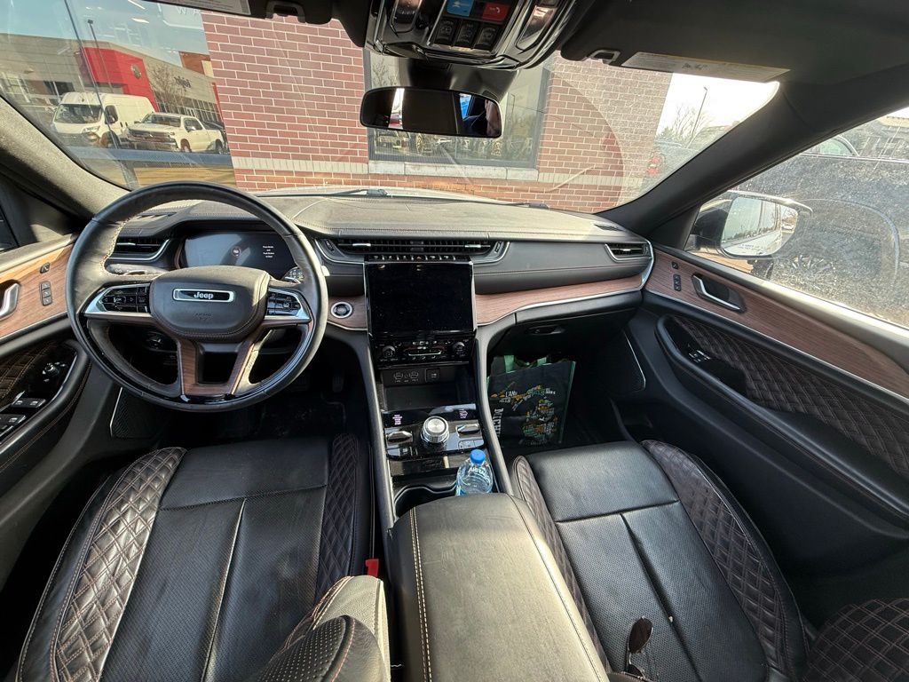 2022 JEEP GRAND CHEROKEE L - Image 6