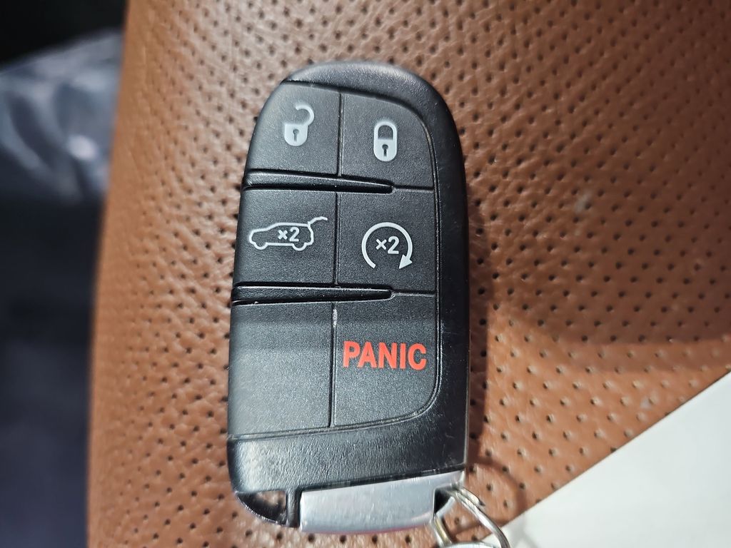 2019 JEEP GRAND CHEROKEE - Image 36