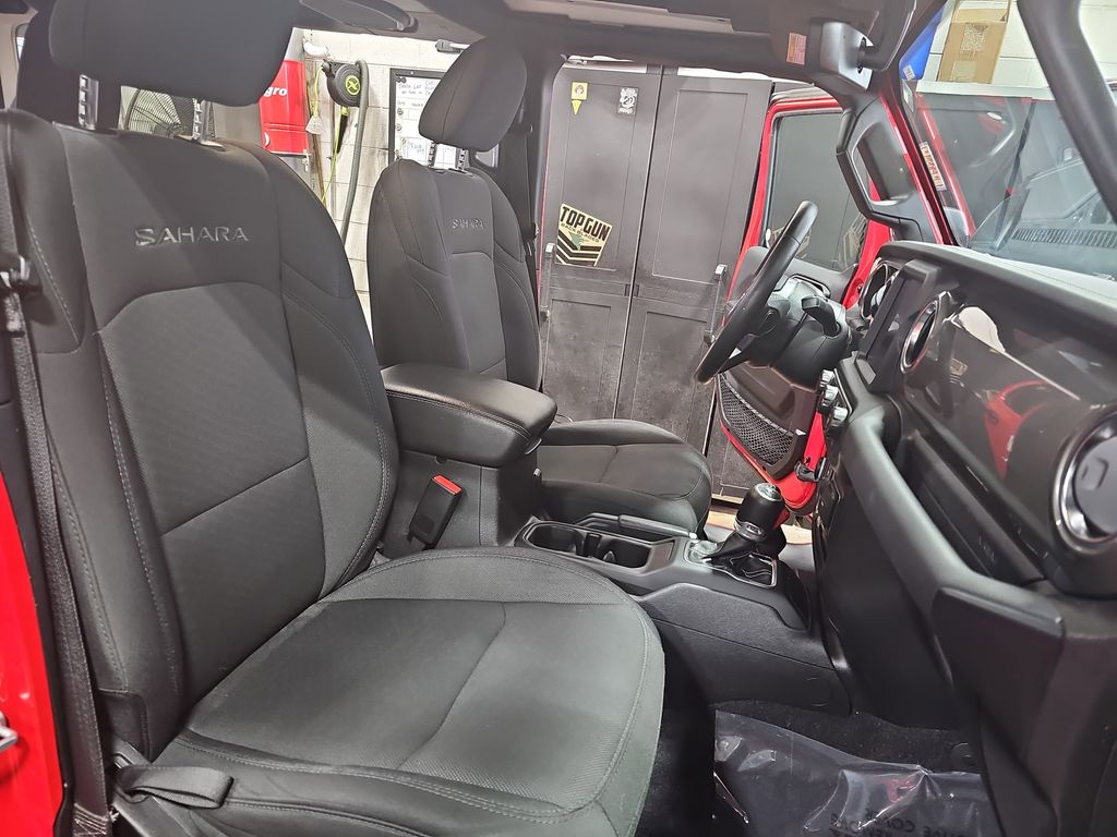 2022 JEEP WRANGLER - Image 10