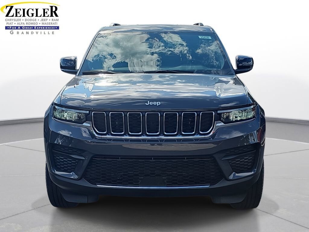 New 2025 Jeep Grand Cherokee LAREDO 4X4 Sport Utility