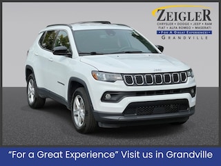 Used 2024 Jeep Compass Latitude SUV for sale in Grandville