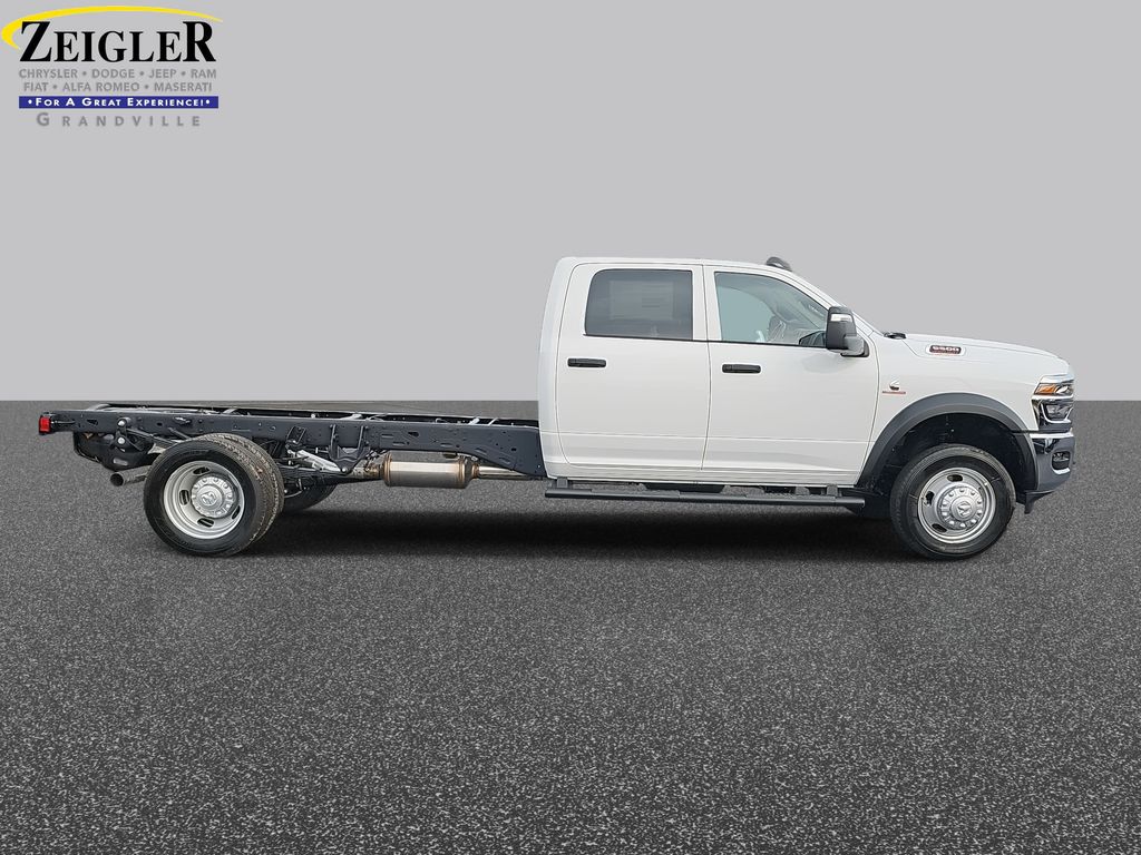 2026 Ram 5500 Tradesman photo 4
