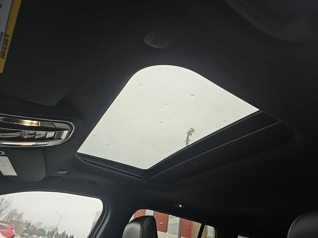 2023 JEEP GRAND CHEROKEE - Image 30