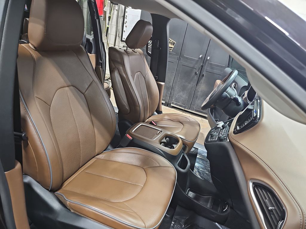 2018 CHRYSLER PACIFICA - Image 10