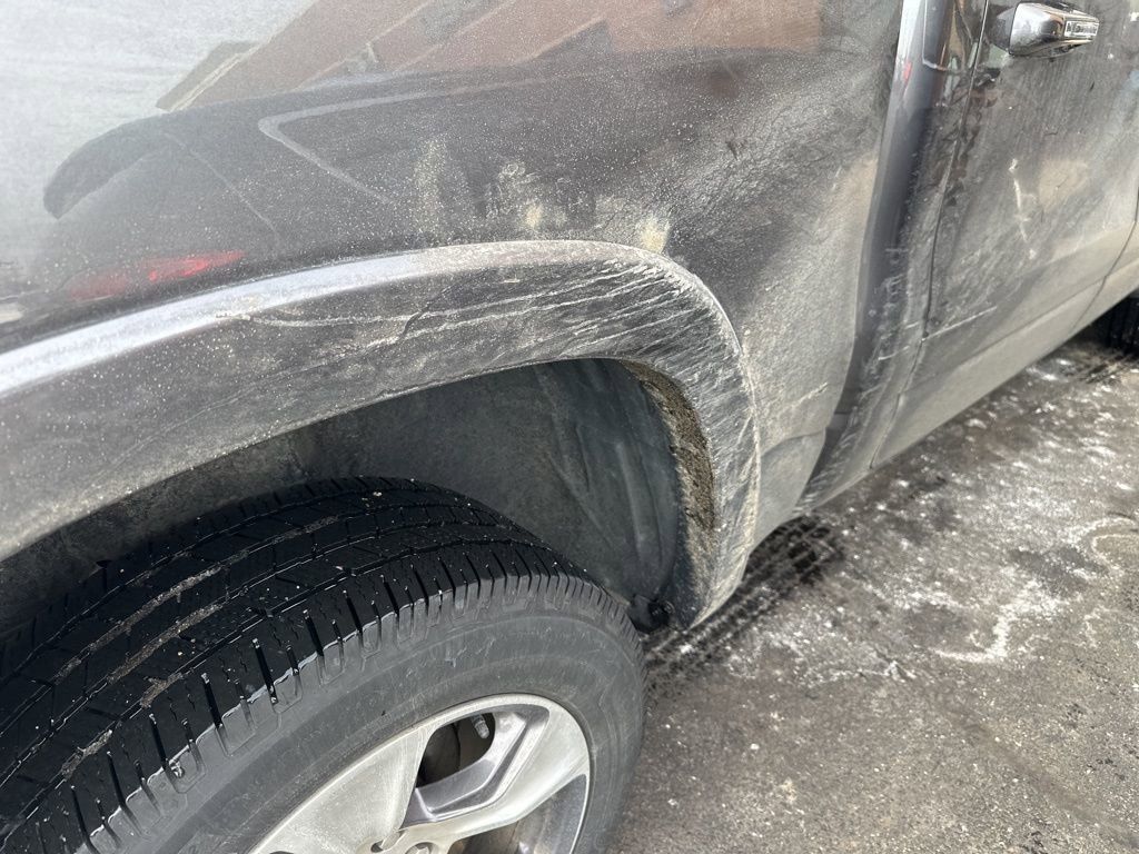 2021 RAM 1500 - Image 10