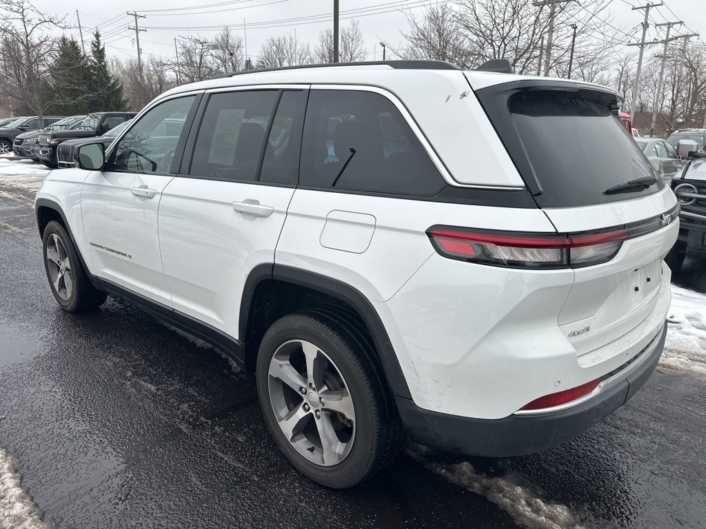 2023 JEEP GRAND CHEROKEE - Image 12