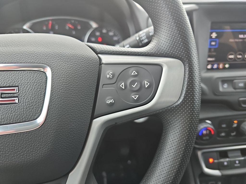 2024 GMC TERRAIN - Image 18