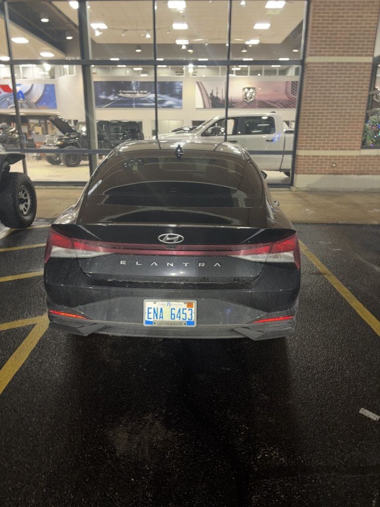 2022 HYUNDAI ELANTRA - Image 9