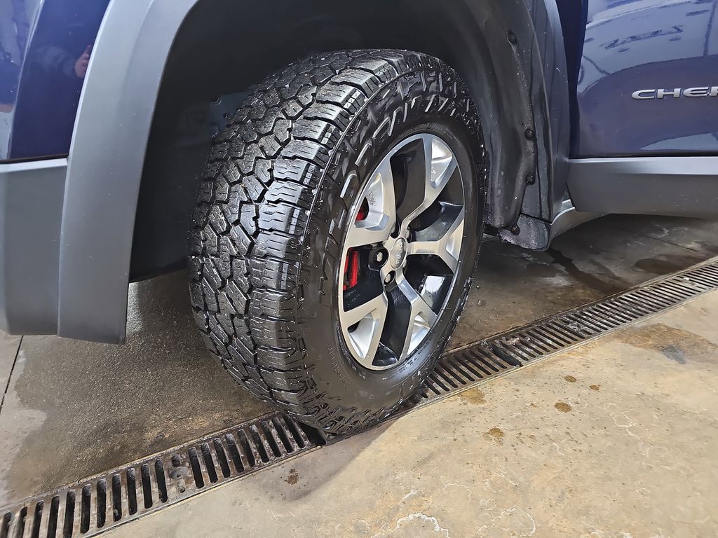 2016 JEEP CHEROKEE - Image 32