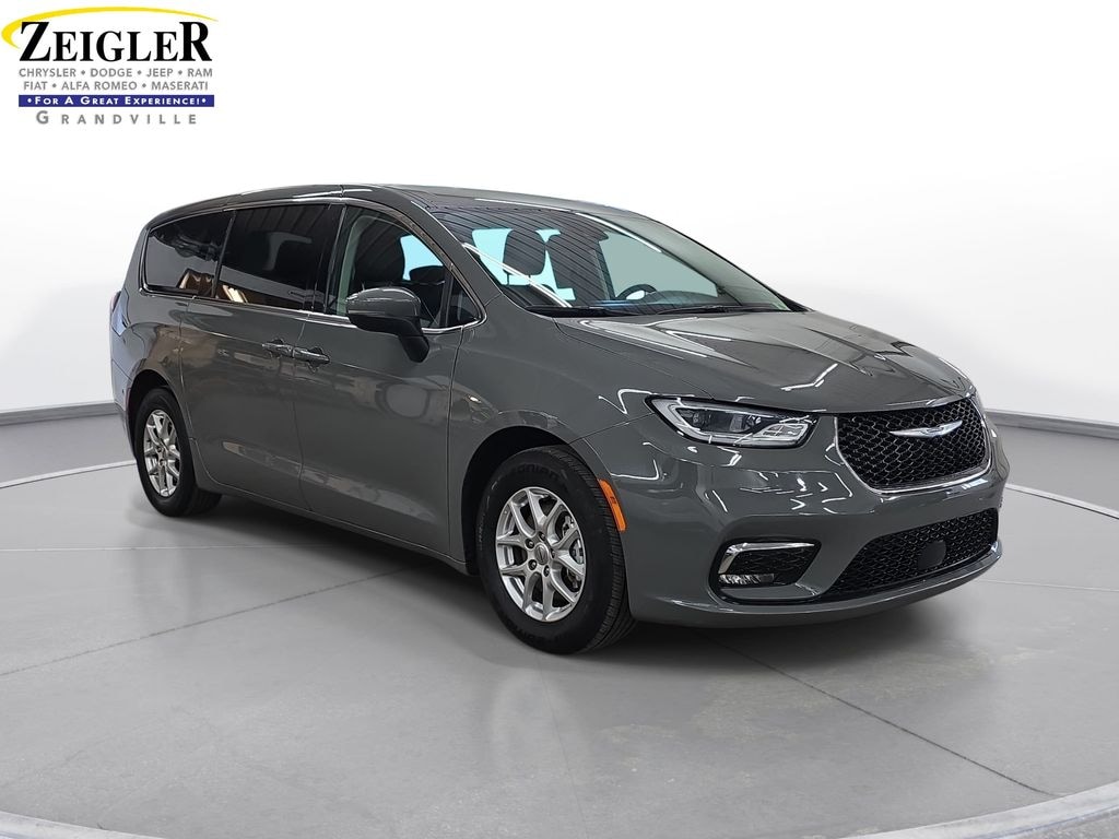 Certified 2023 Chrysler Pacifica Touring L Van Passenger Van