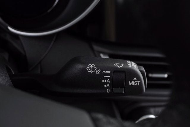 2024 ALFA ROMEO GIULIA (952) - Image 28